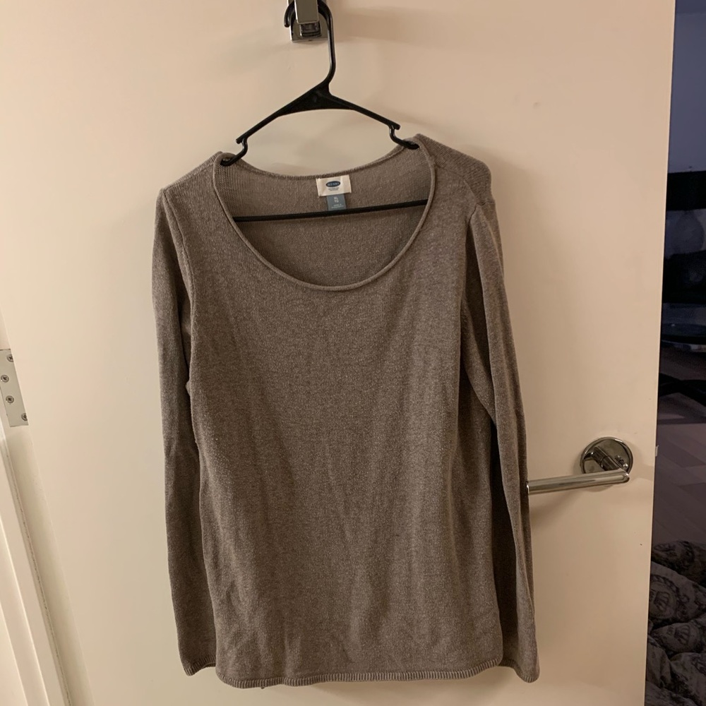 Scoop neck sweater